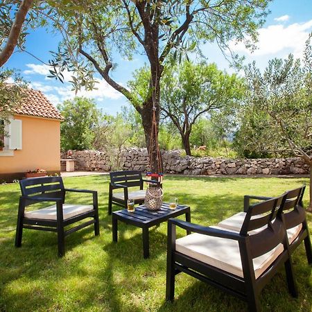 Kvasina Apartments Zadvarje Екстериор снимка