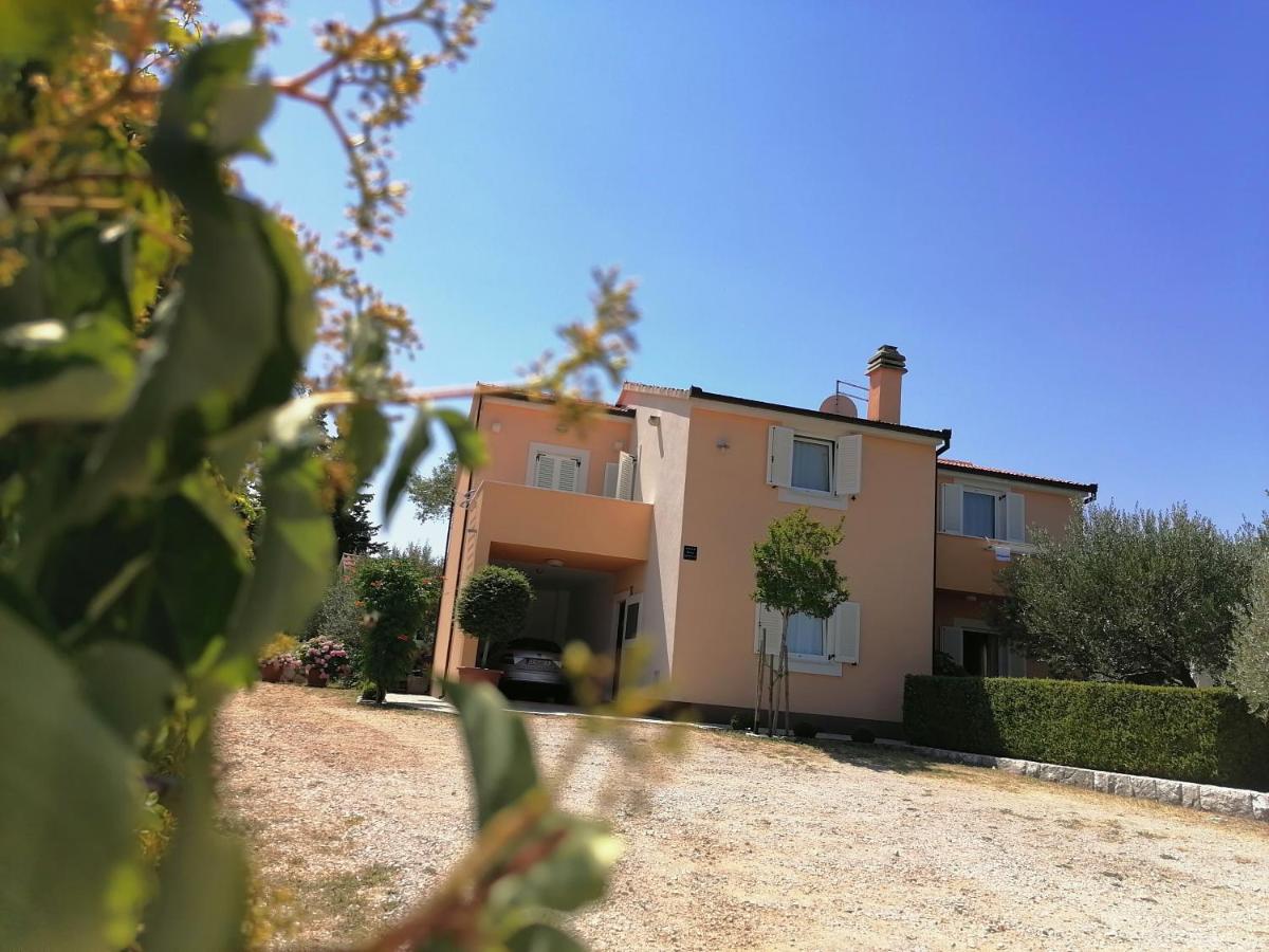 Kvasina Apartments Zadvarje Екстериор снимка
