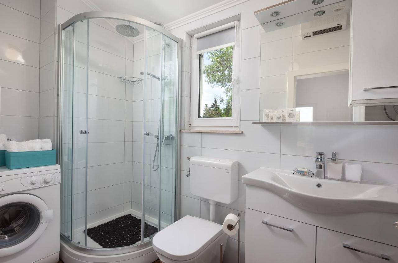 Kvasina Apartments Zadvarje Екстериор снимка