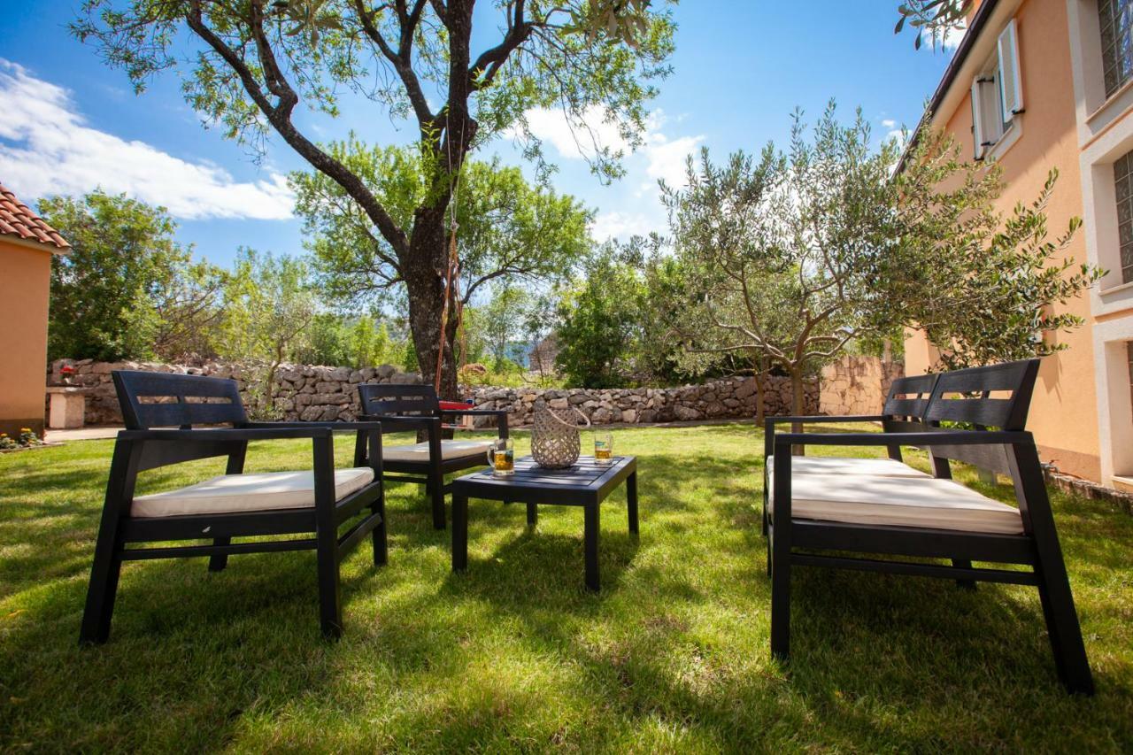 Kvasina Apartments Zadvarje Екстериор снимка